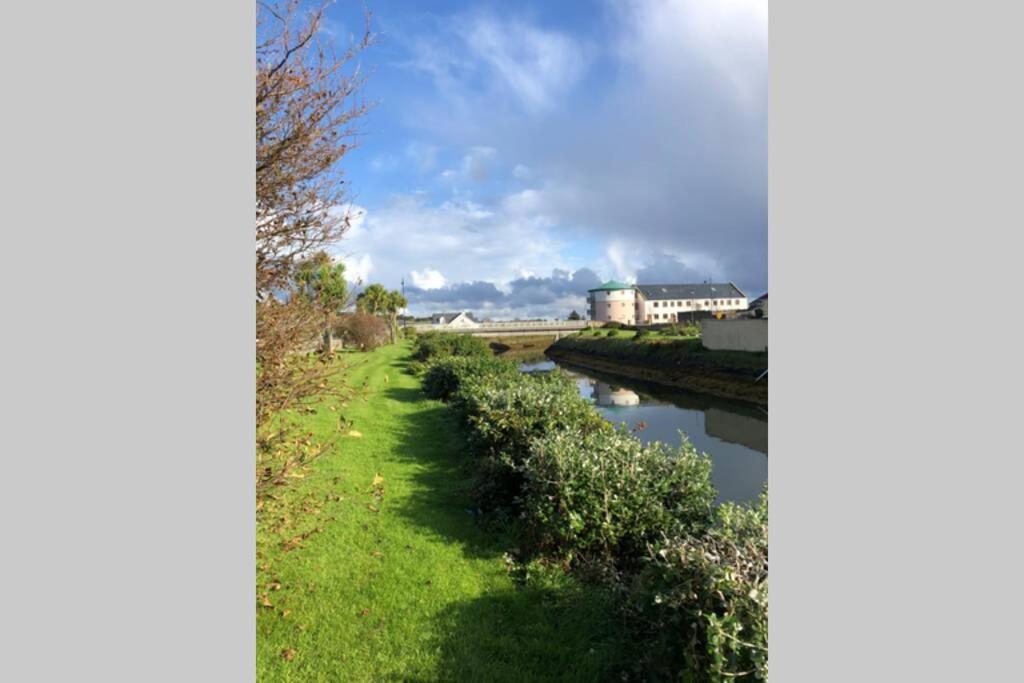 Canal View Belmullet Extérieur photo